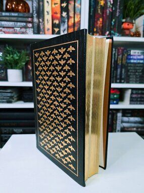 RARE DRACULA Leather Bound Collectors Edition